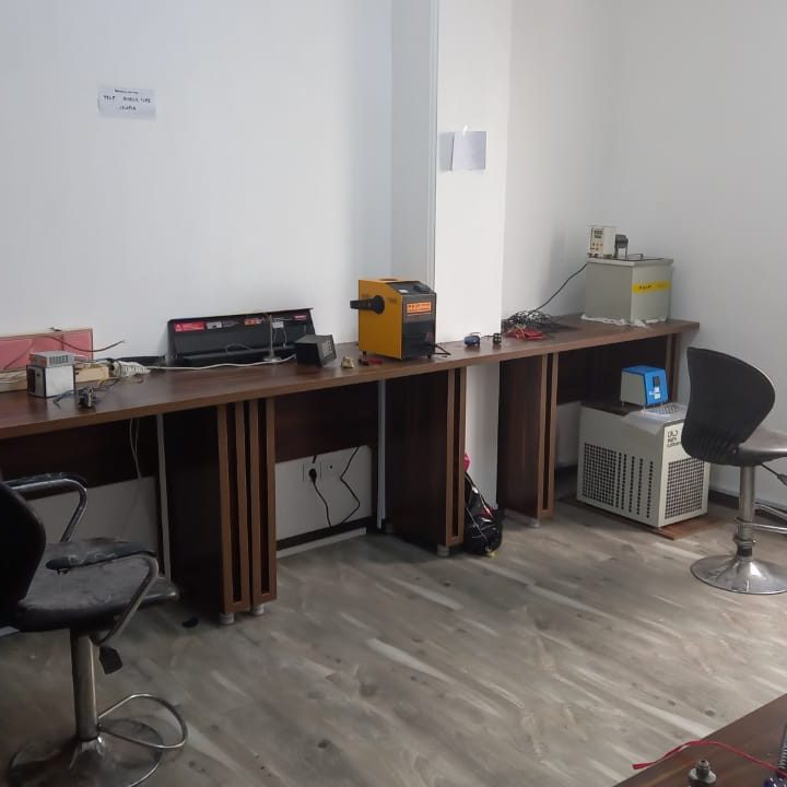 آزمایشگاه کالیبراسیون مهام سیال ویرا